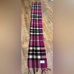 Edinburgh 100% Lambswool Scarf Made in Scotland Plaid Burgundy Pink Fringe